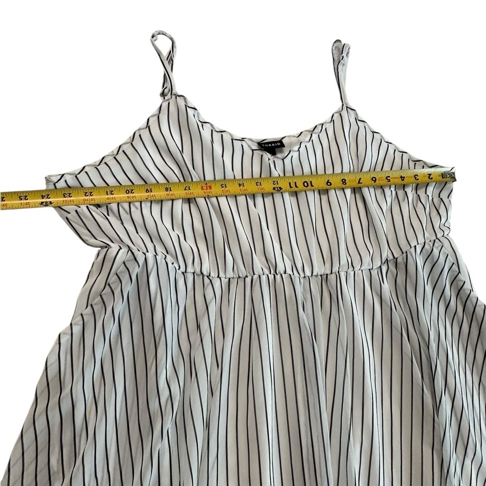 Torrid Midi Chiffon Black and White Stripes Pleated Dress Size 3 - Picture 14 of 17